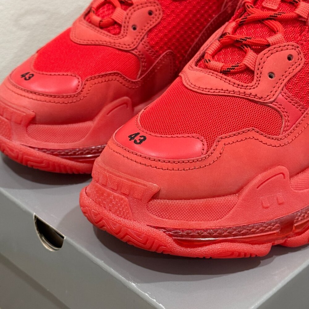 BALENCIAGA Triple S Sneaker 'Clear Sole - Red' Balenciaga  MENs SNEAKER - Picture 3 of 6